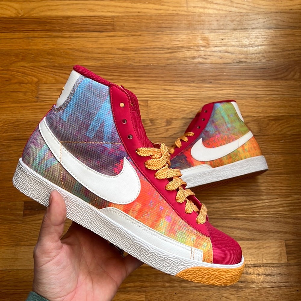 Nike Lace Up High Tops Size 7.5